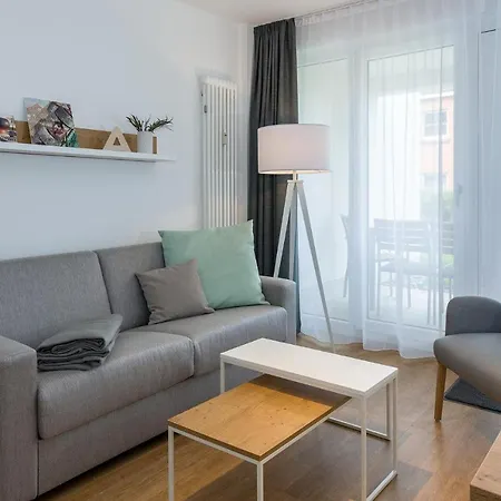 Deichhaeuser Anna Kueste Deichhaeuser Anna Kueste 6-11 *