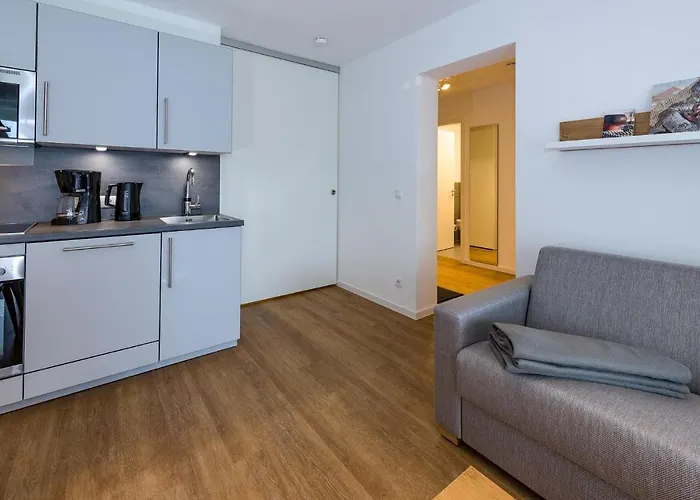 Lejlighed Deichhaeuser Anna Kueste Deichhaeuser Anna Kueste 6-11 *